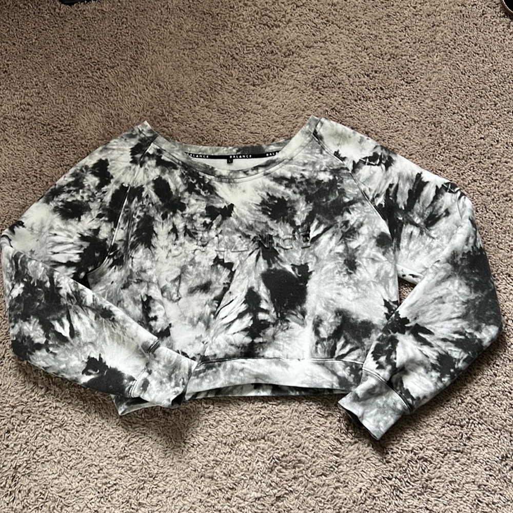 Balance cropped sweater
